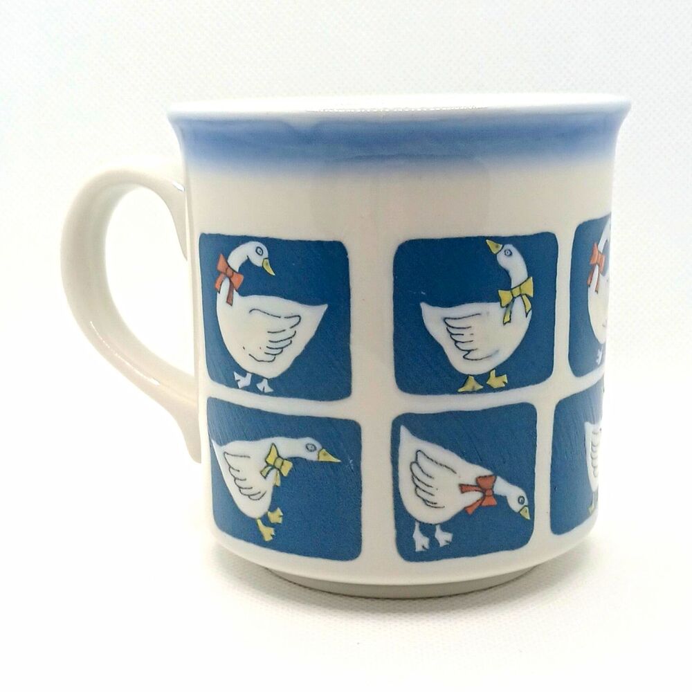 White & Blue Goose Bow Pattern Ceramic Coffee Mug 12 fl oz Country Style Vintage